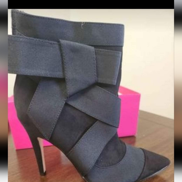 NWT Shoe Dazzle Brandi Bow Bootie - Picture 7 of 7